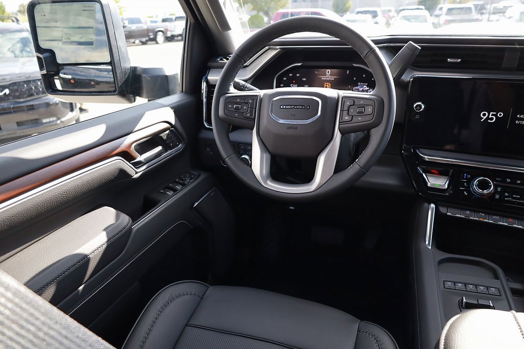 2026 Gmc Sierra 3500 HD Denali photo 21