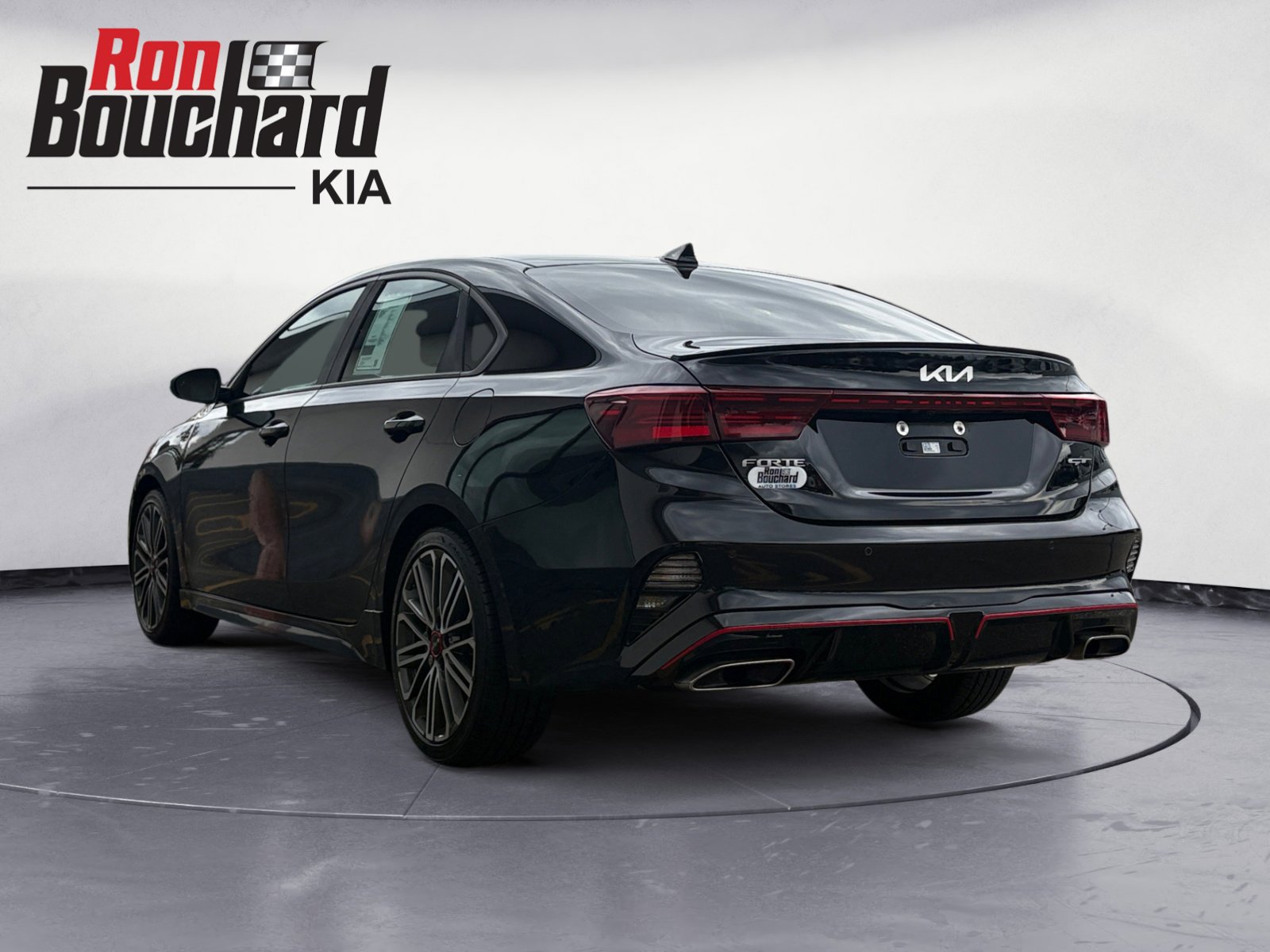 2023 Kia Forte GT photo 4