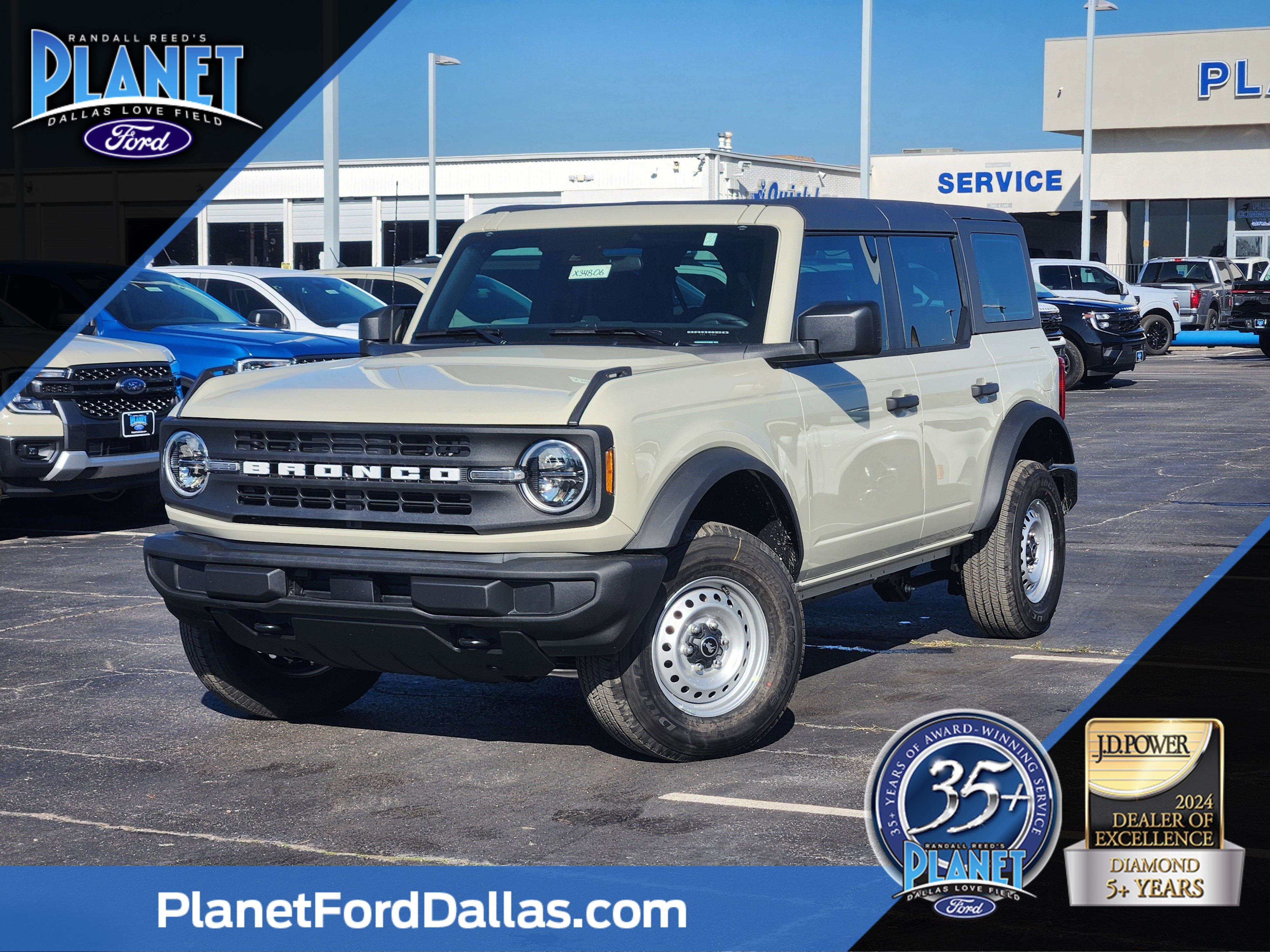 2025 Ford Bronco 4-Door Base's photo