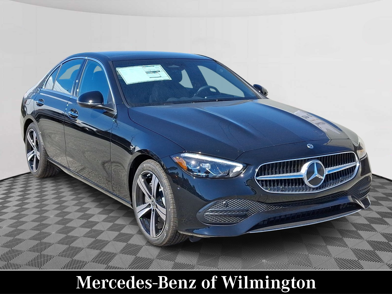 2025 Mercedes-Benz C-Class Sedan C 300's photo