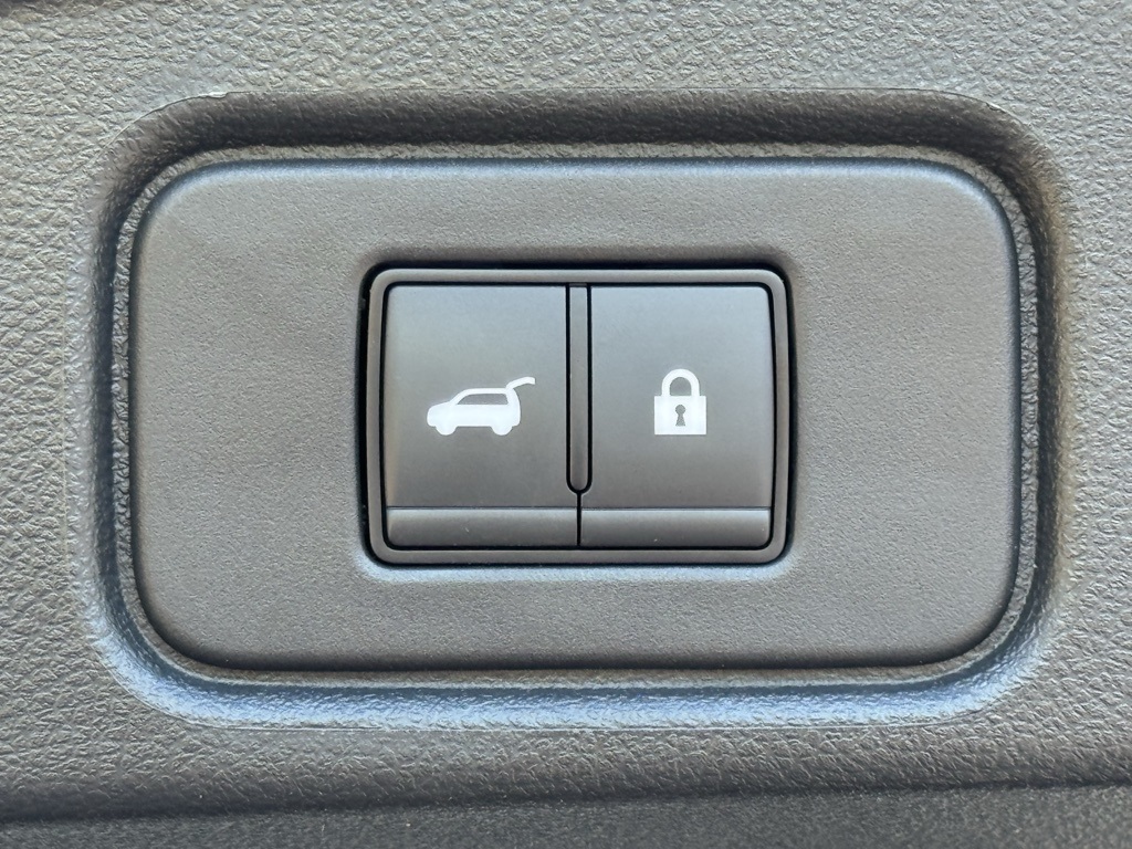 2023 Nissan Pathfinder SL photo 32