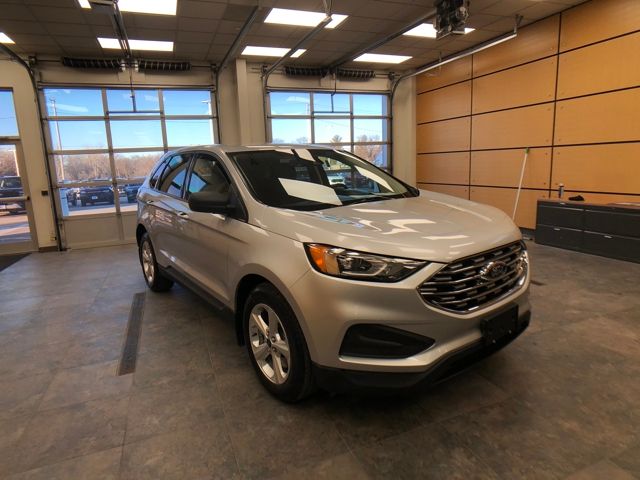 2019 Ford Edge SE's photo