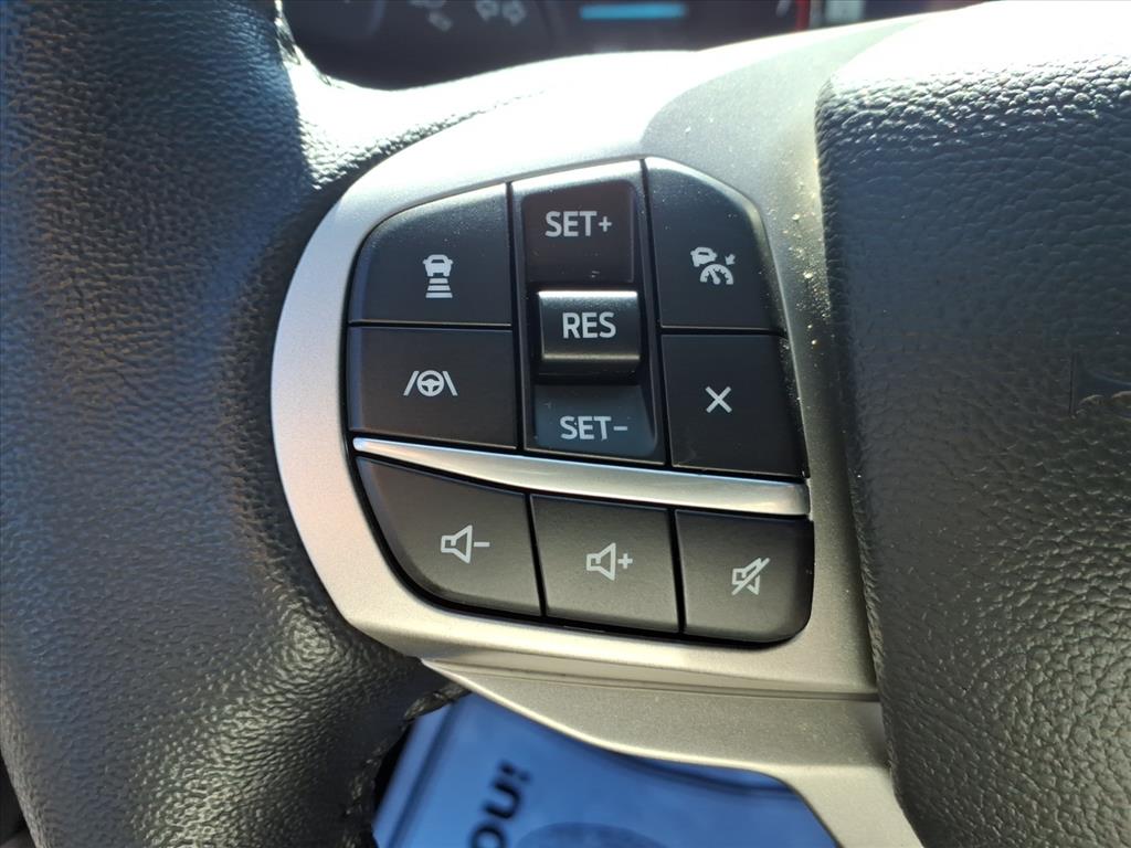 2022 Ford Explorer XLT photo 17