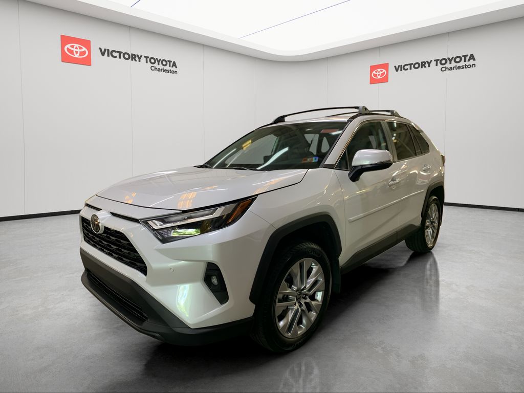 2025 Toyota RAV4 XLE Premium's photo