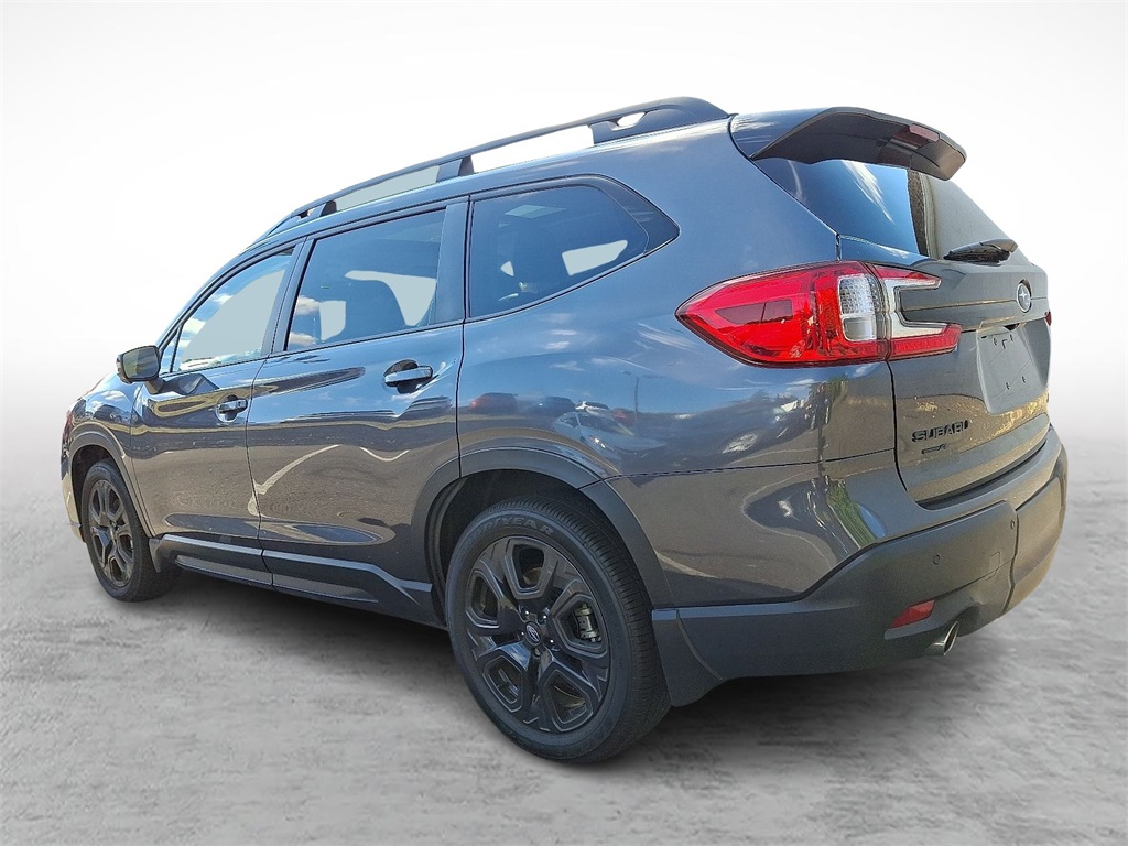 2023 Subaru Ascent Onyx Edition photo 4