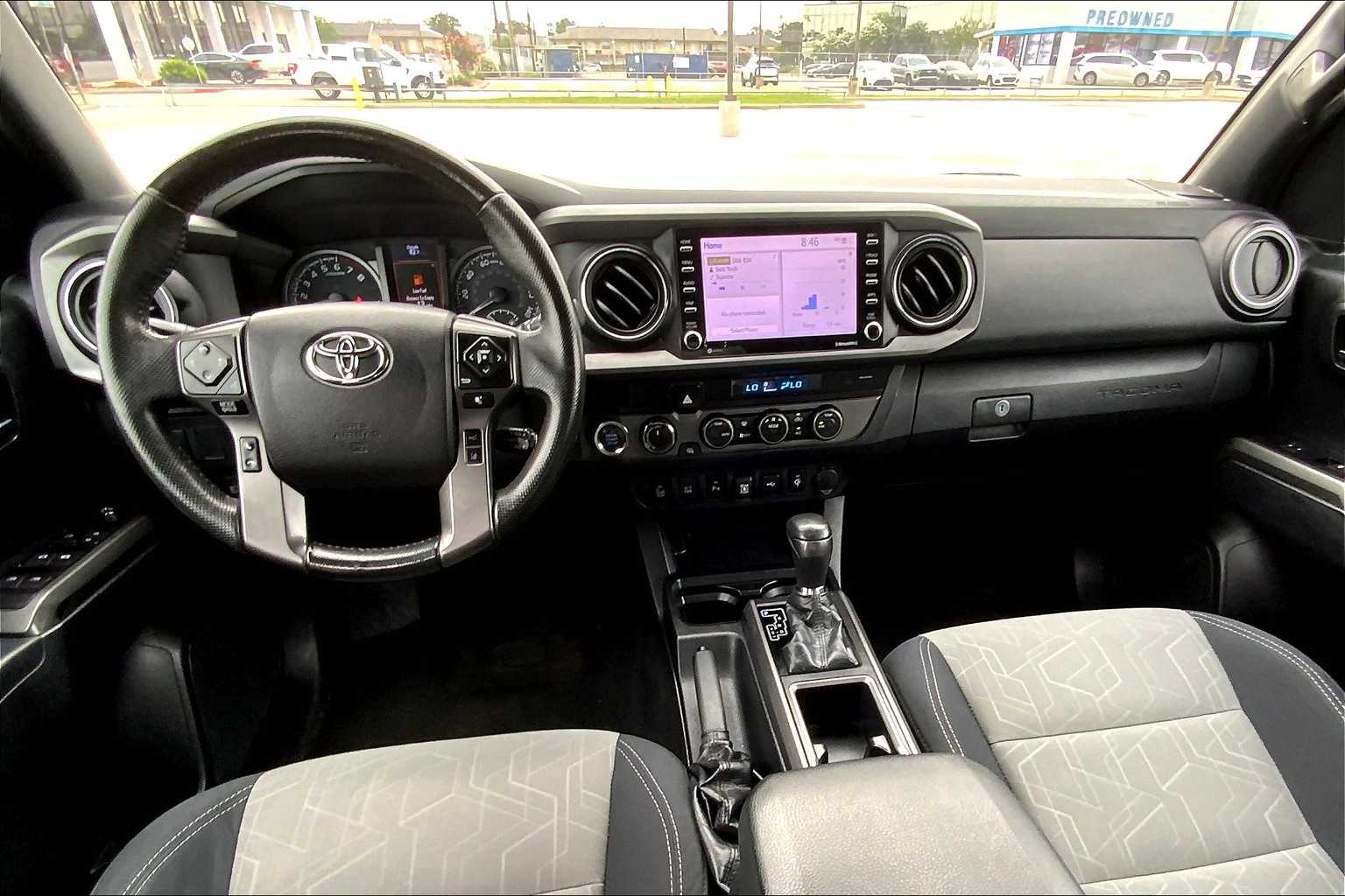 2021 Toyota Tacoma TRD photo 13