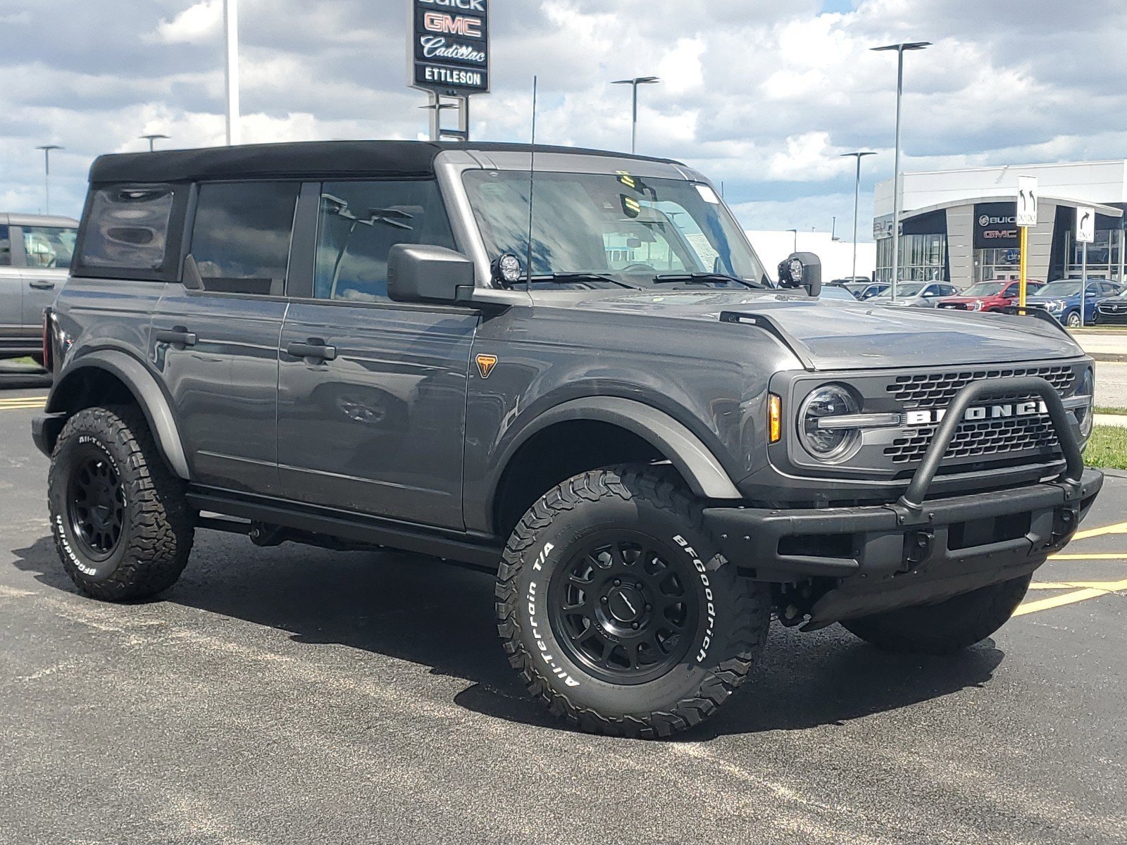 2024 Ford Bronco Badlands photo 30