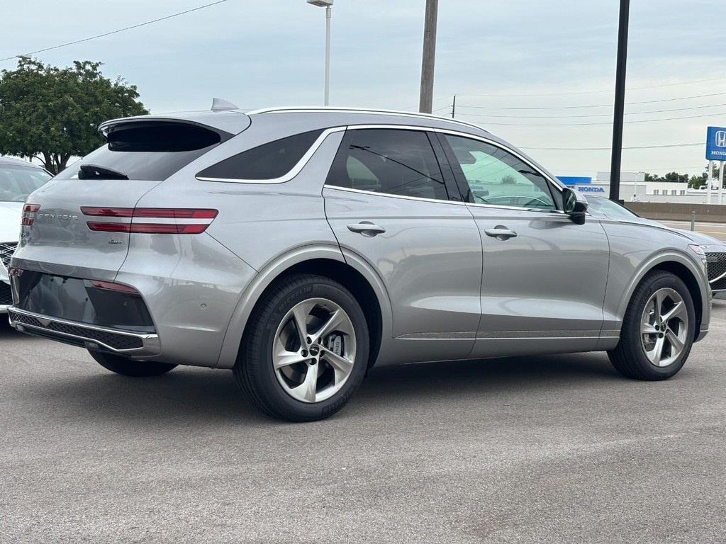 2026 Genesis GV70 2.5T Advanced photo 3
