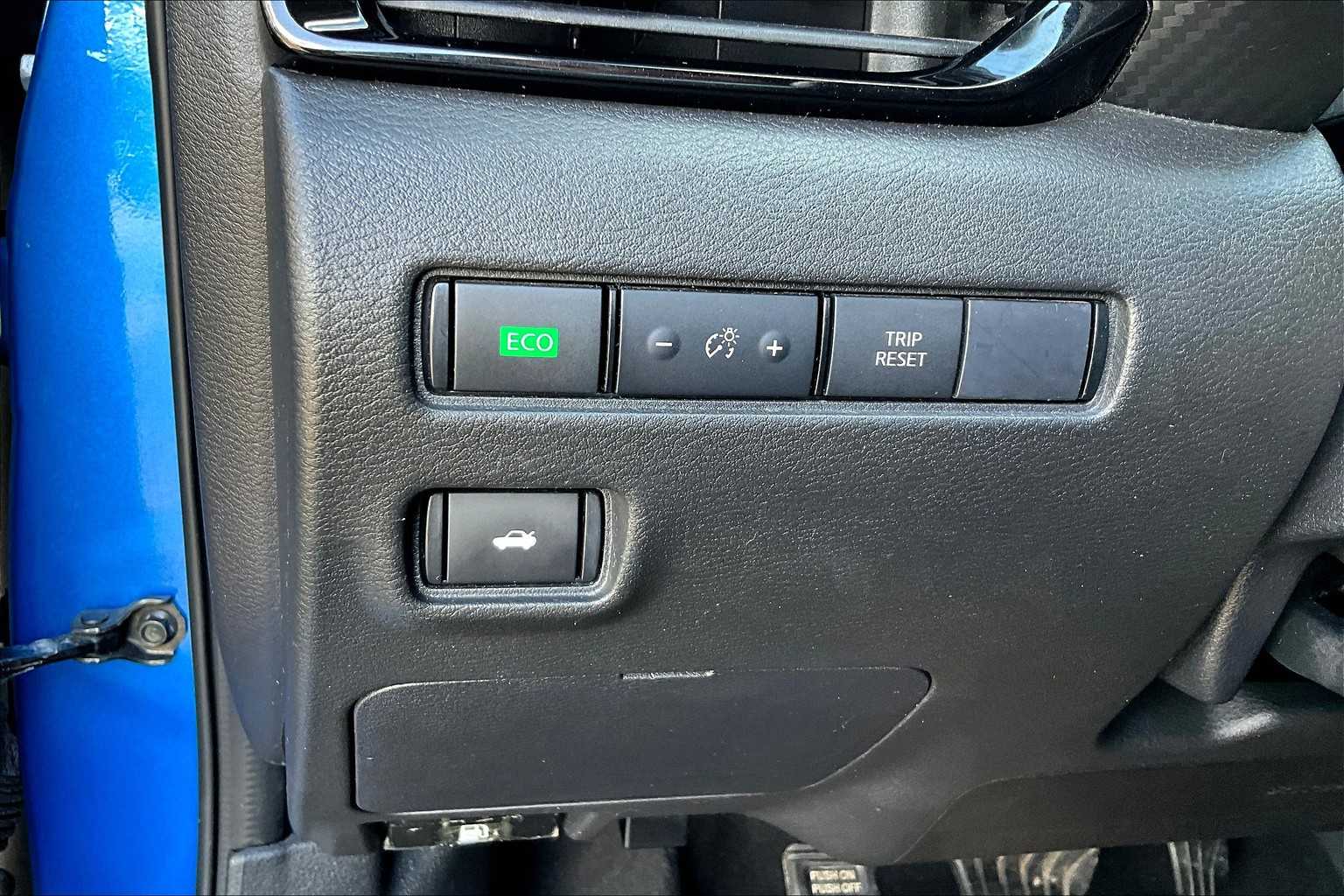 2022 Nissan Sentra SV photo 33