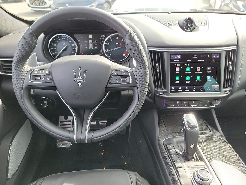 2023 Maserati Levante Trofeo photo 5