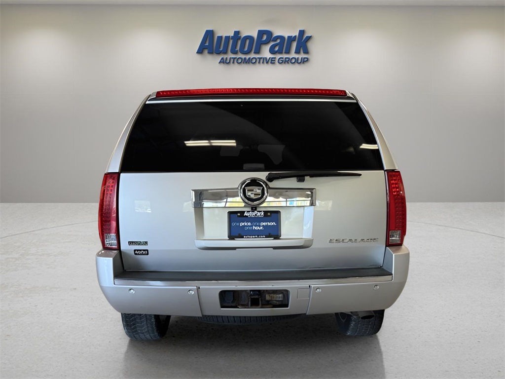 2011 Cadillac Escalade Base photo 6