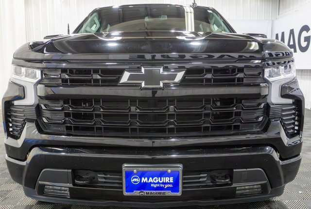 2024 Chevrolet Silverado 1500 RST photo 3