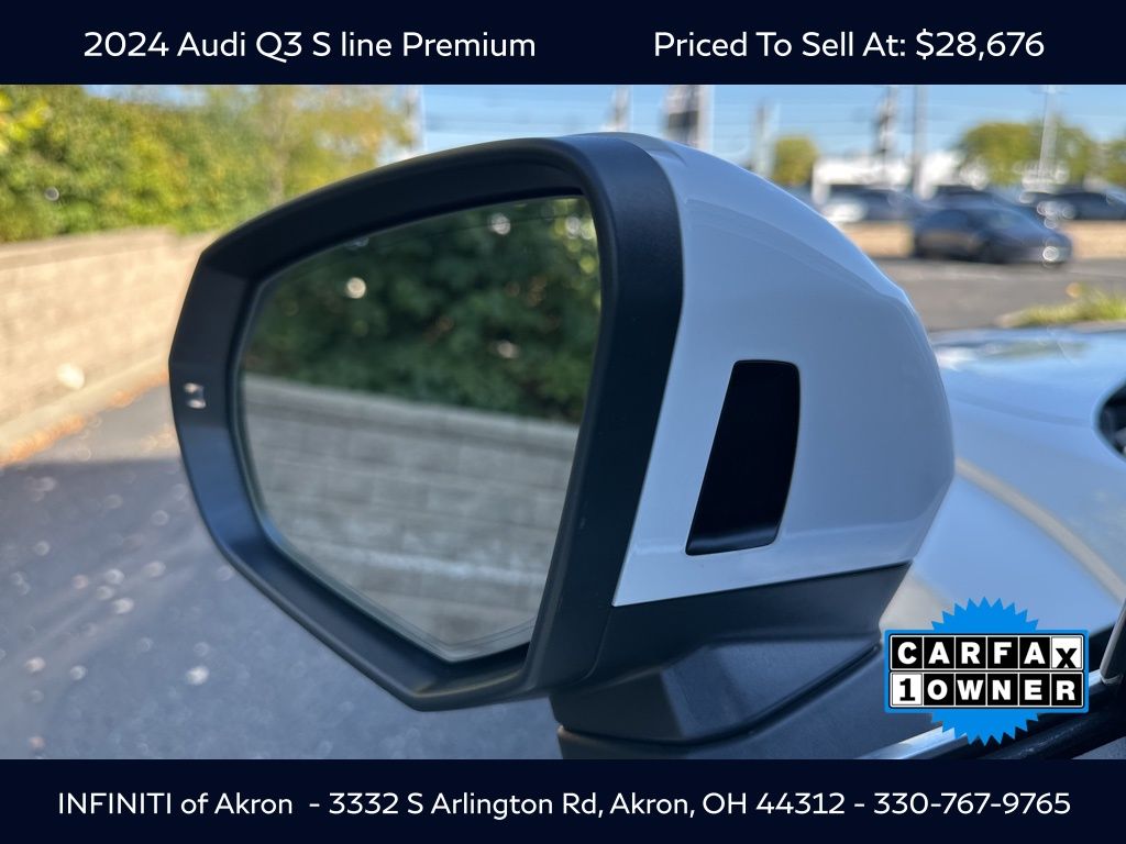 2024 Audi Q3 S line Premium photo 3