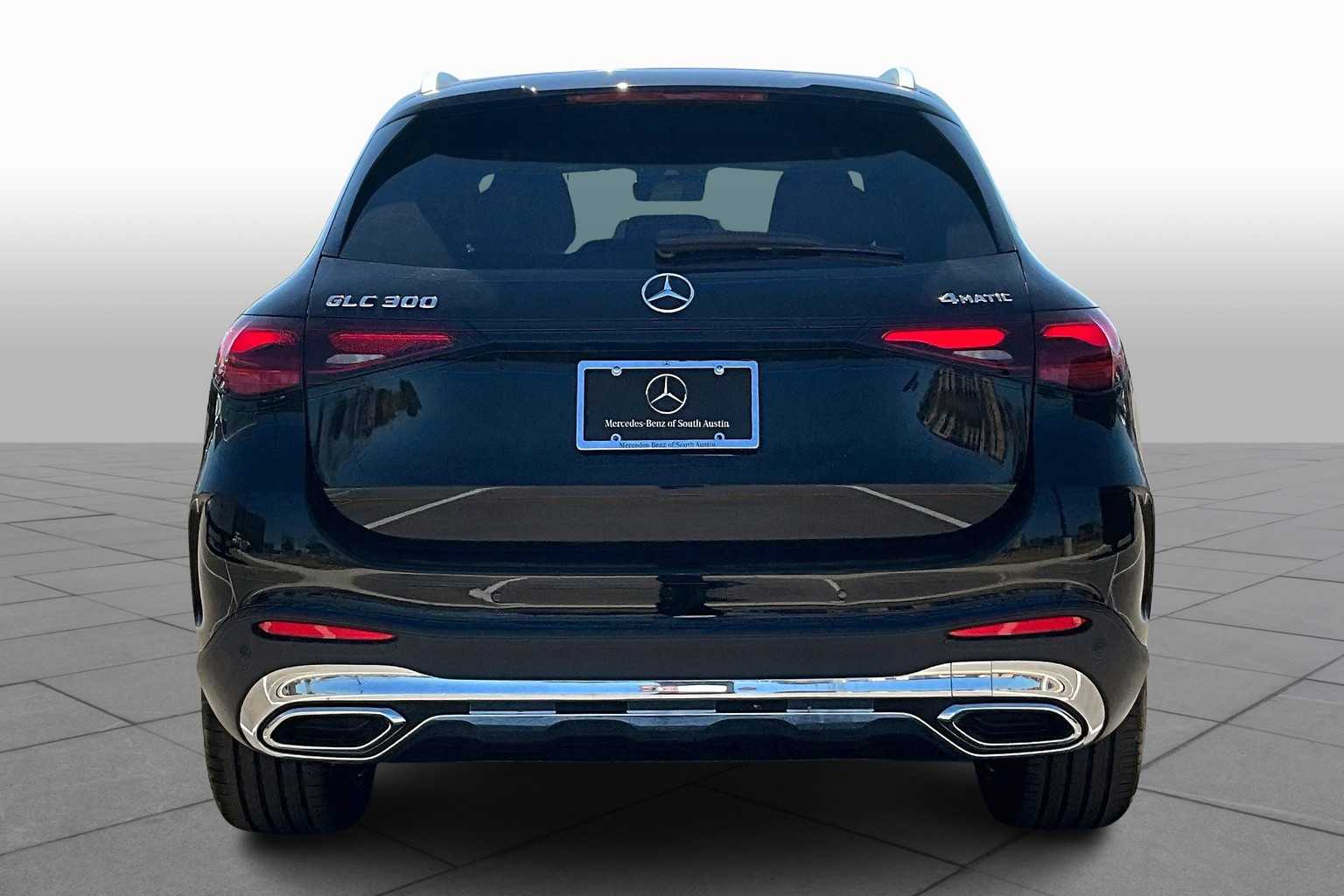 2026 Mercedes Benz GLC 300 4MATIC photo 4