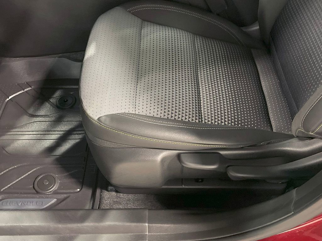 2024 Chevrolet Trax LT photo 14