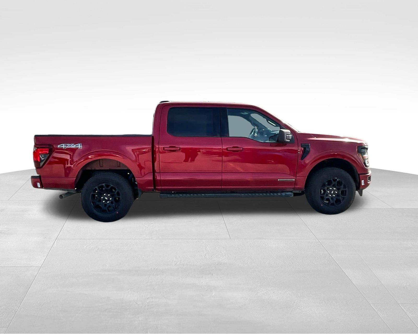 2025 Ford F-150 XLT photo 4