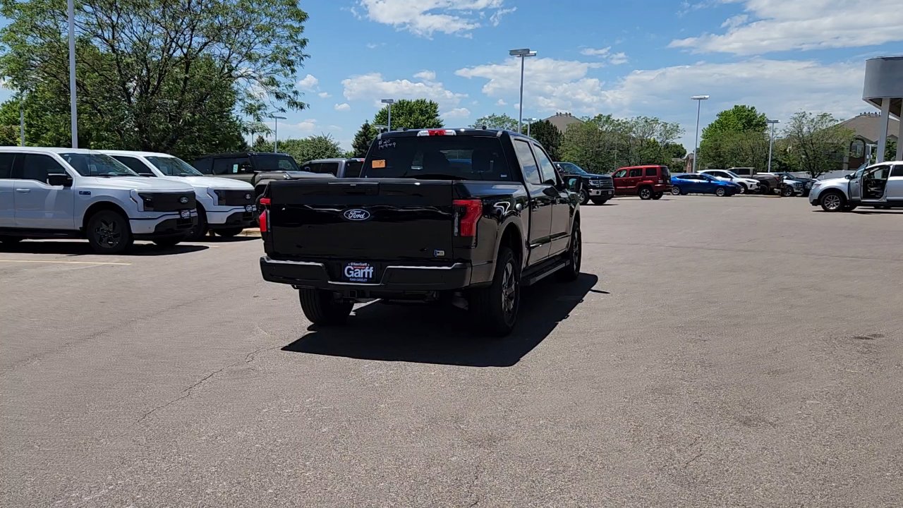 2025 Ford F-150 Lightning photo 4