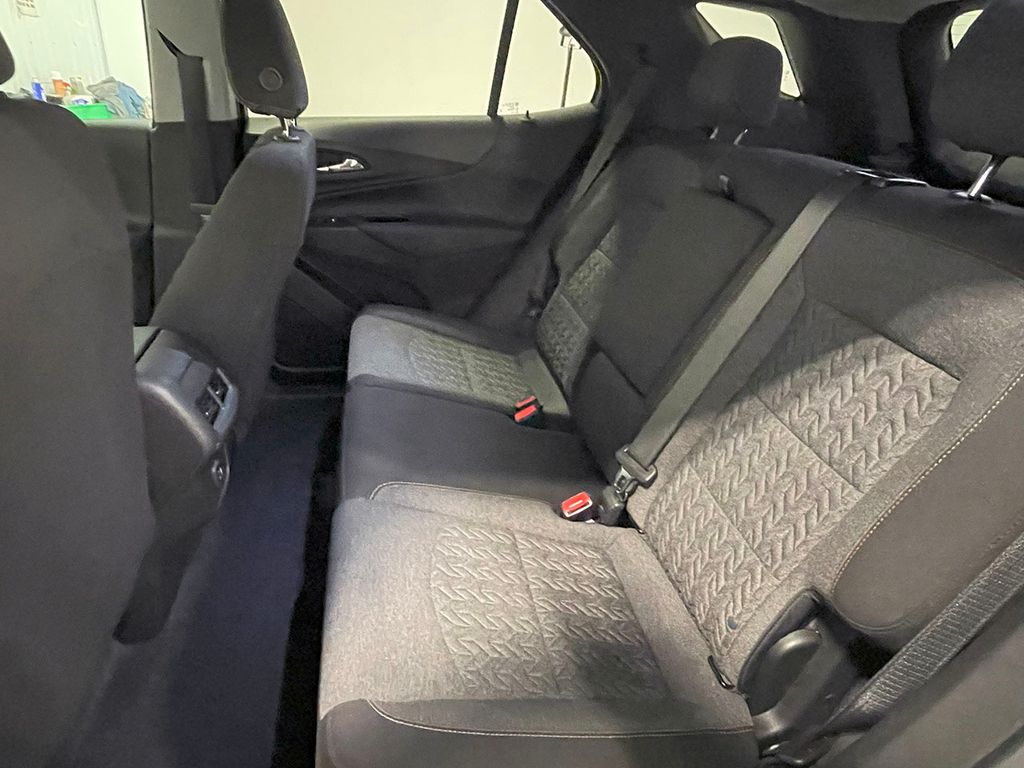 2022 Chevrolet Equinox LT photo 12