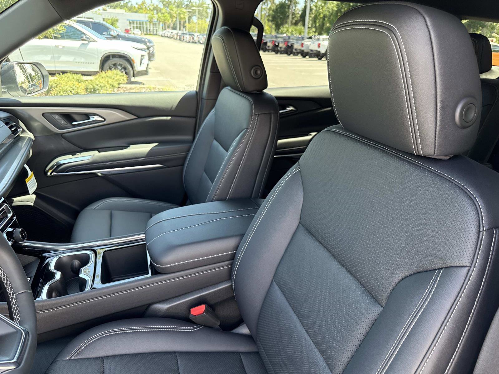 2026 Chevrolet Traverse photo 21