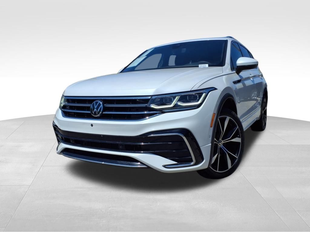 2022 Volkswagen Tiguan SEL R-LINE's photo
