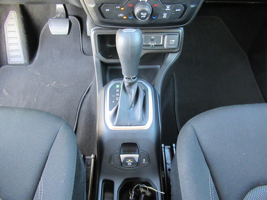 2021 Jeep Renegade Sport photo 20