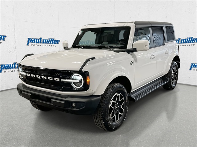 2025 Ford Bronco 4-Door Outer Banks's photo