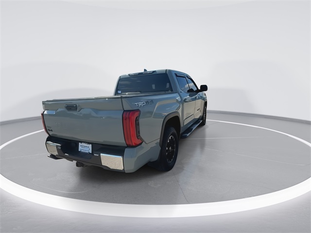 2022 Toyota Tundra SR5 CrewMax photo 8