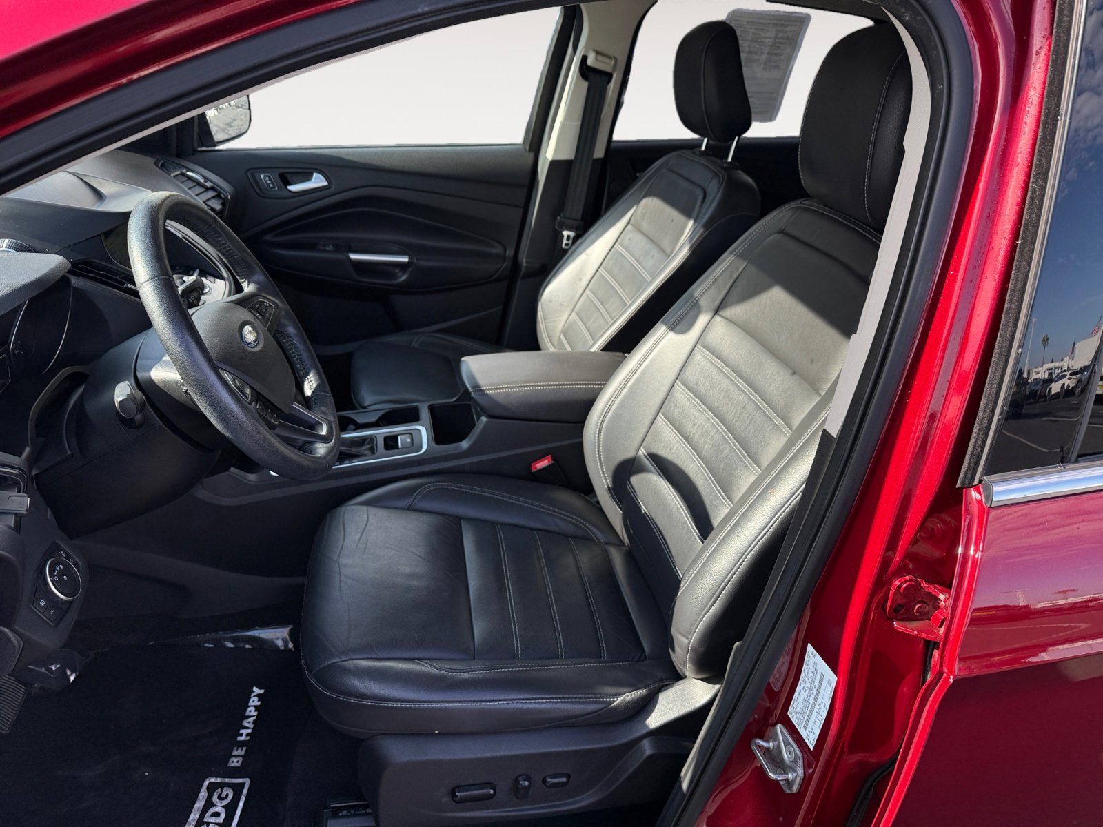 2019 Ford Escape Titanium photo 10