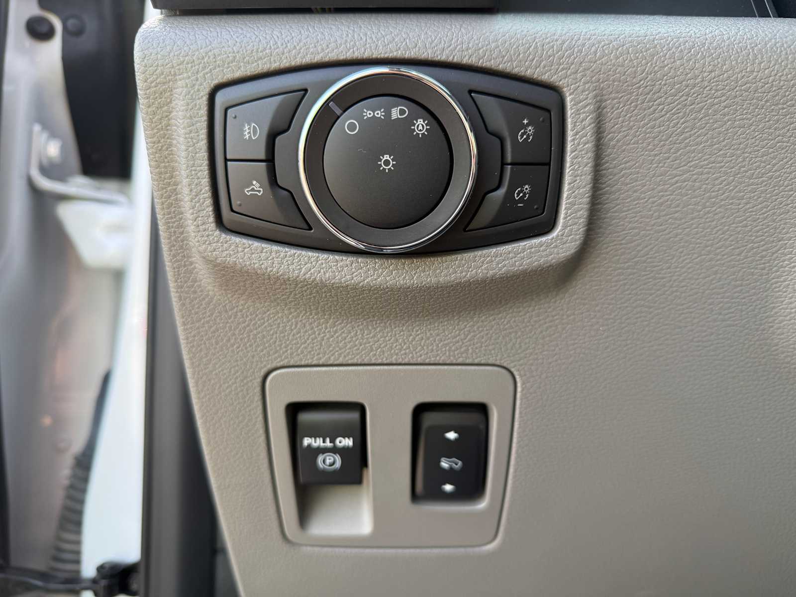 2020 Ford F-150 XLT photo 18