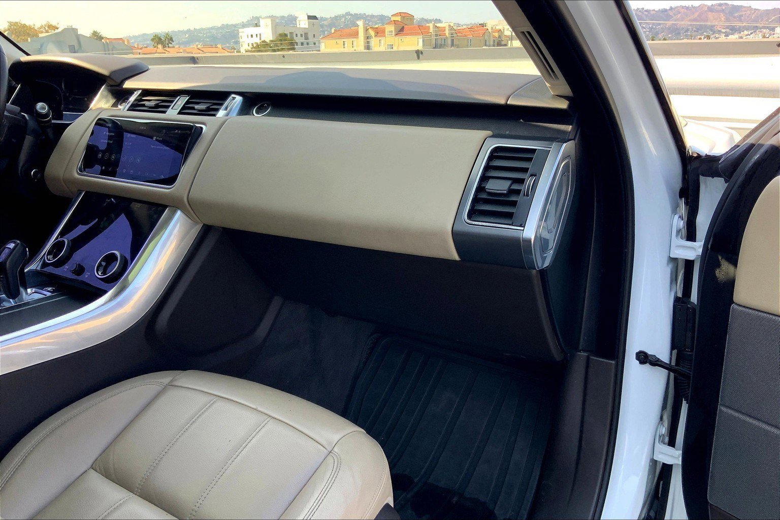 2021 Land Rover Range Rover Sport SE photo 17