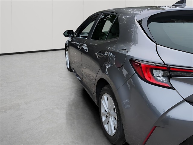 2025 Toyota Corolla SE photo 7