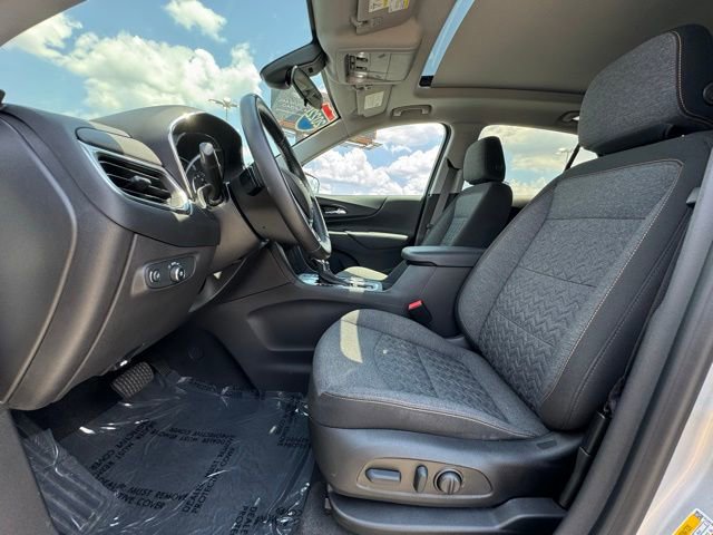 2022 Chevrolet Equinox LT photo 23