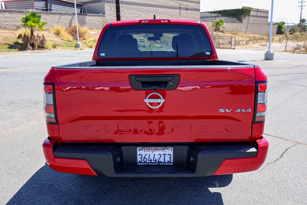 2022 Nissan Frontier SV photo 4