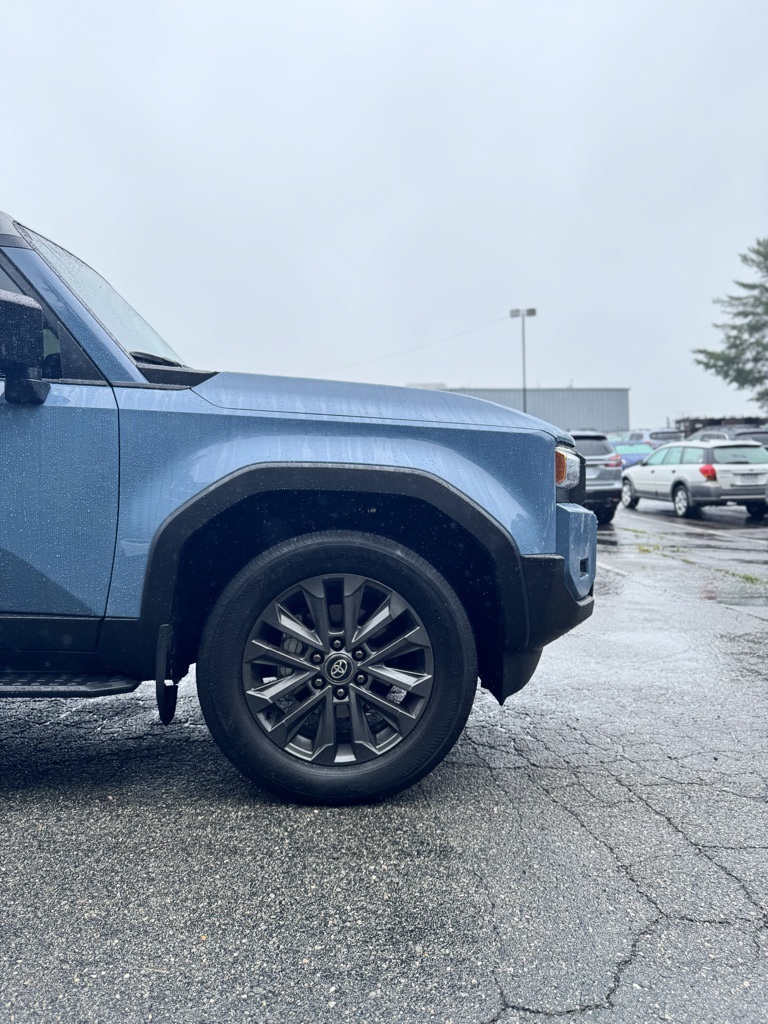 2025 Toyota Land Cruiser Base photo 4