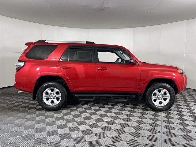 2022 Toyota 4Runner SR5 Premium photo 9