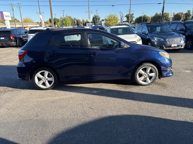 2009 Toyota Corolla Matrix L 4WD photo 3