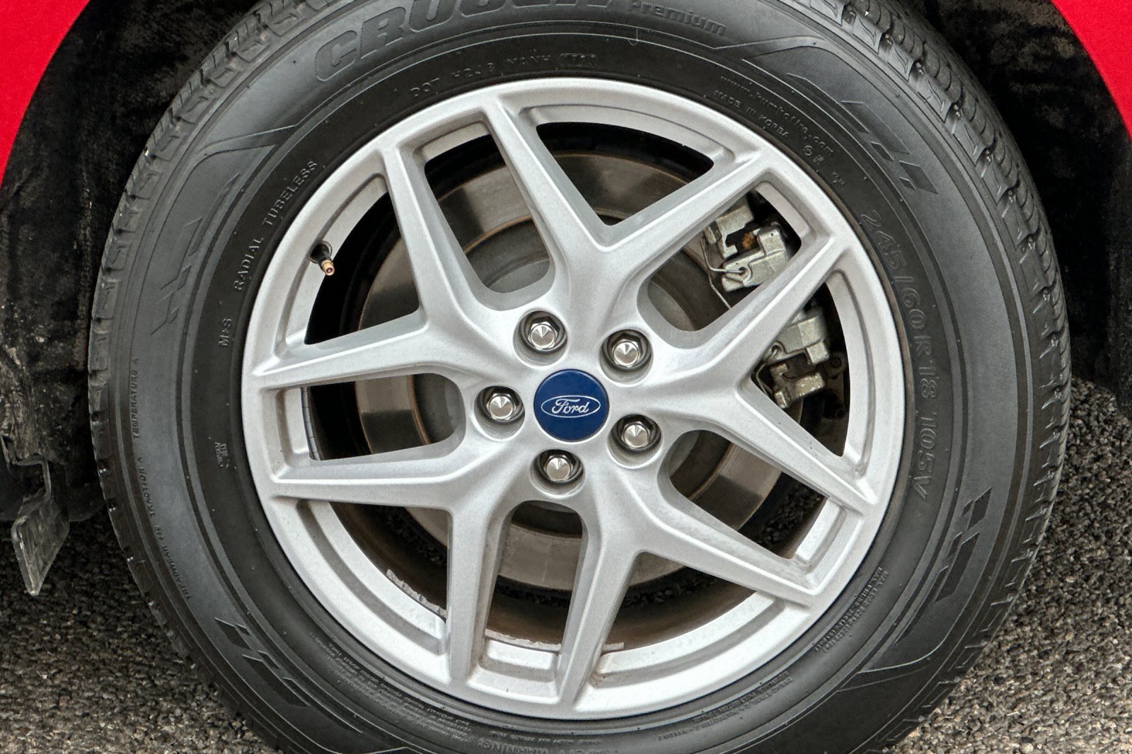 2022 Ford Edge SEL photo 25