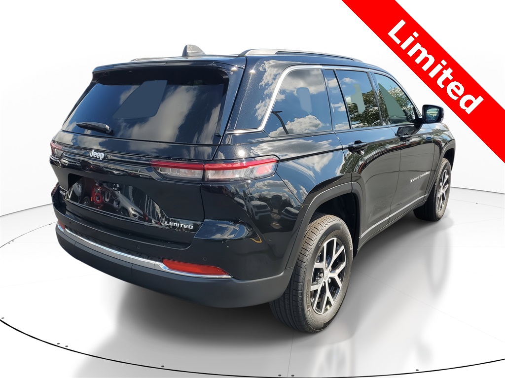 2025 Jeep Grand Cherokee Limited photo 4