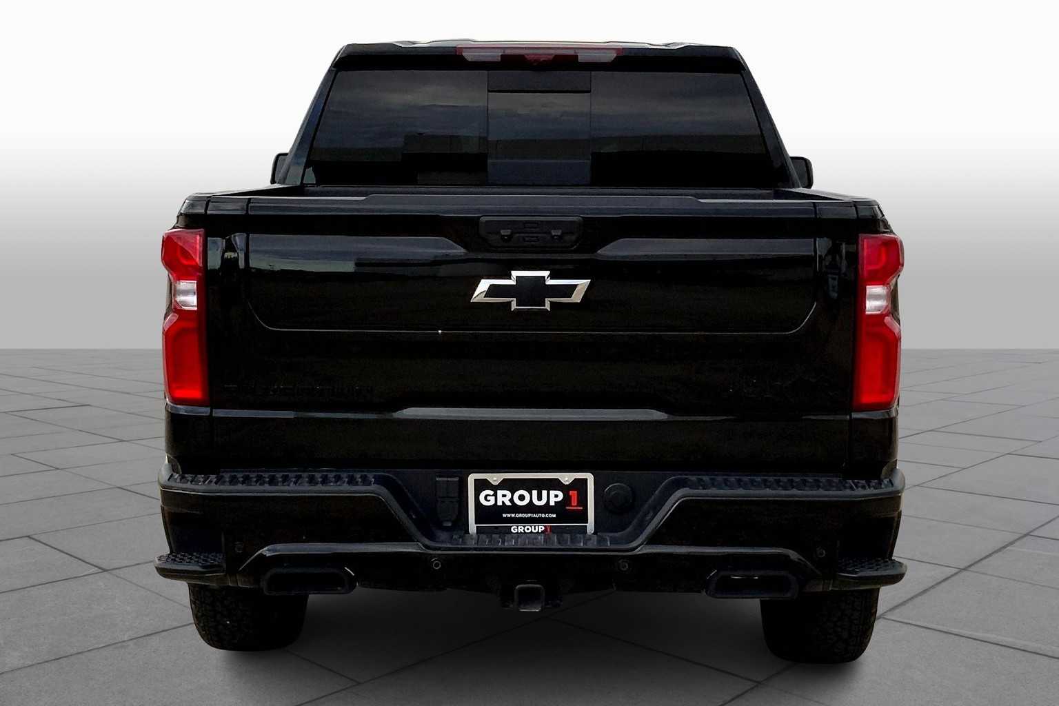 2025 Chevrolet Silverado 1500 High Country photo 4