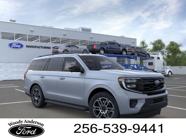 2025 Ford Expedition photo 7