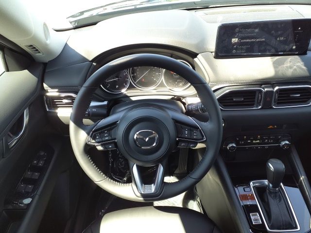2025 Mazda CX-5 2.5 Select photo 5