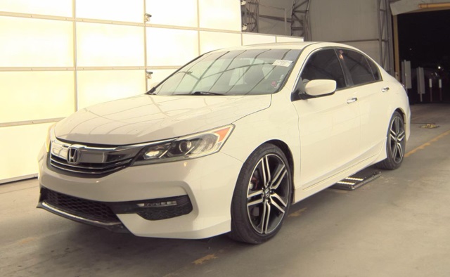 2017 Honda Accord Sport SE's photo