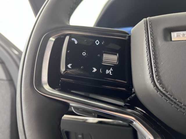 2025 Land Rover Range Rover Sport P360 S photo 21