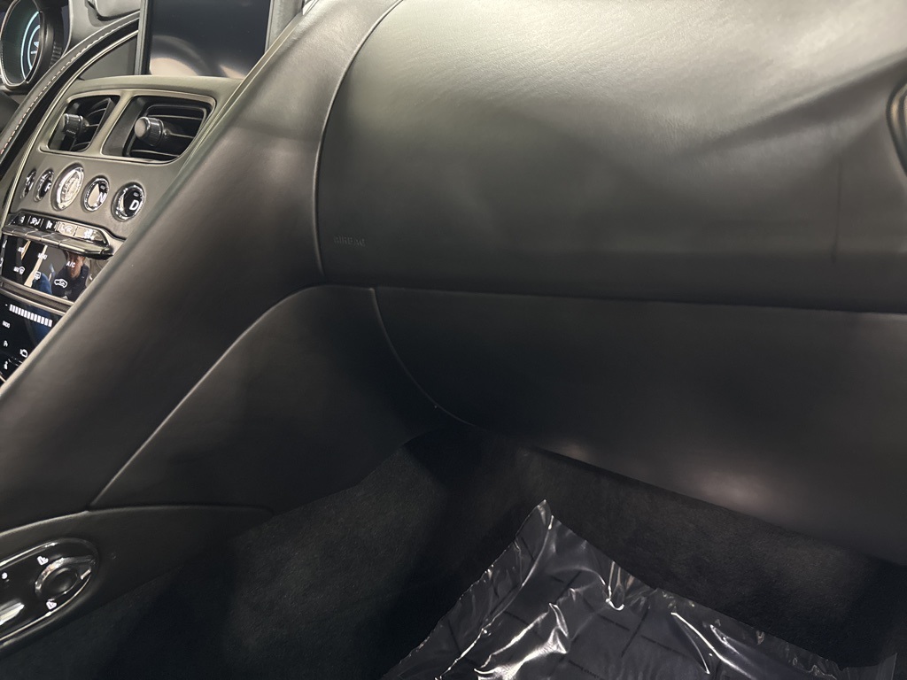 2019 Aston Martin DB11 AM5 photo 6
