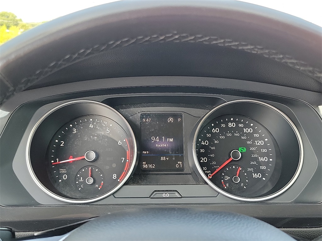 2020 Volkswagen Tiguan SE photo 20