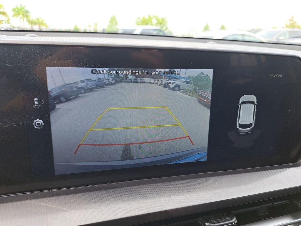 2024 Kia Telluride LX photo 18