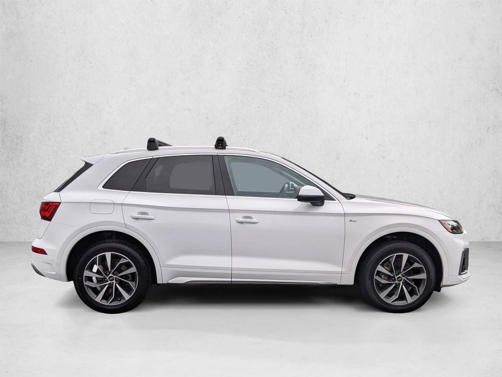 2023 Audi Q5 S line Premium Plus photo 4