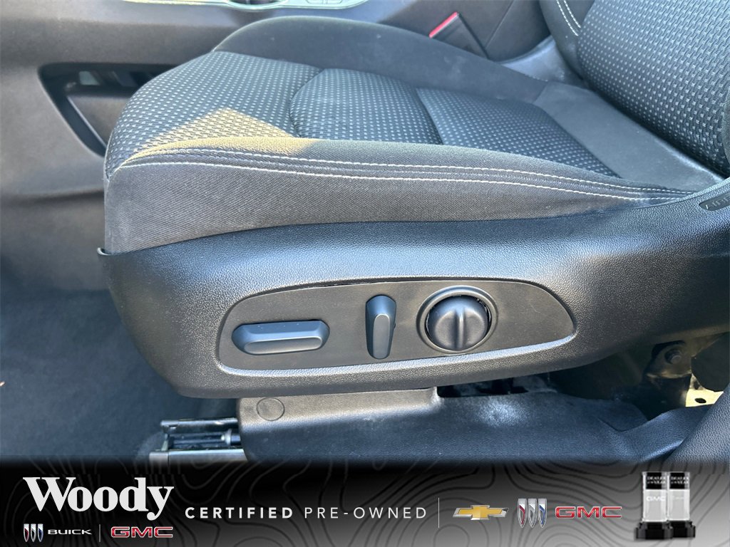2022 Gmc Terrain SLE photo 16
