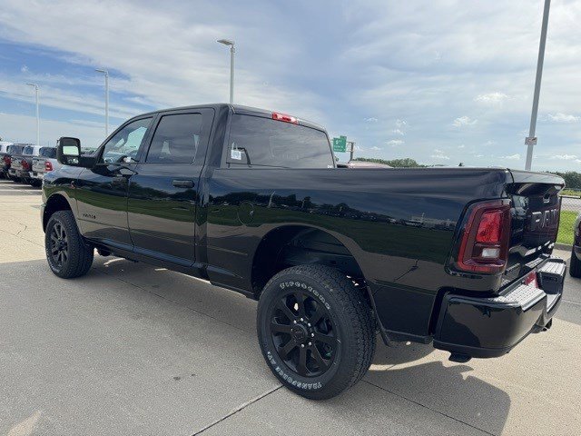 2025 Ram 2500 Big Horn photo 4