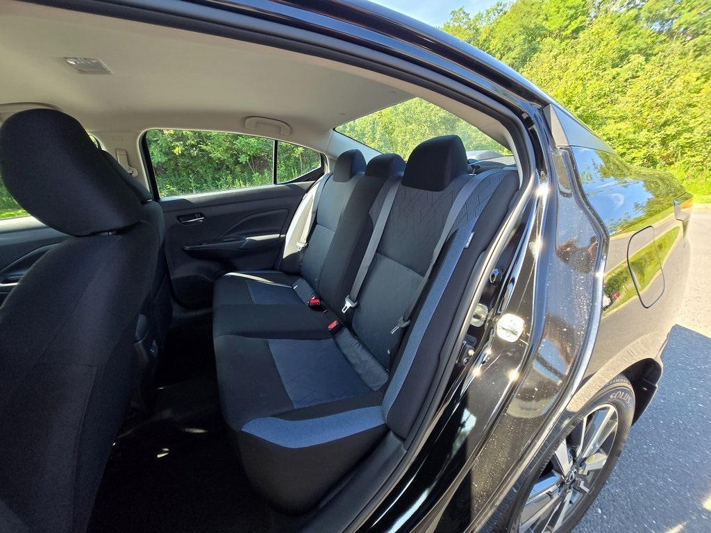 2025 Nissan Versa SV photo 10